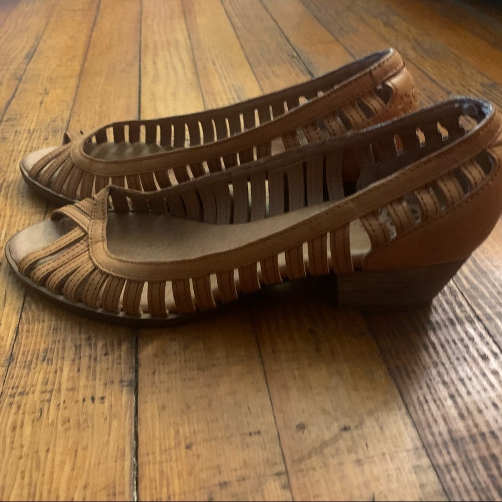 Lucky Brand mini-heels shoes